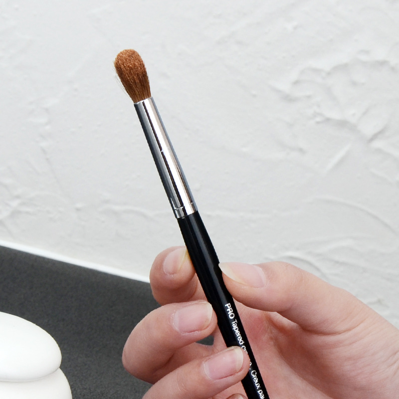 Pinceau professionnel conique  - Beauty Blender In Makeup avis et prix