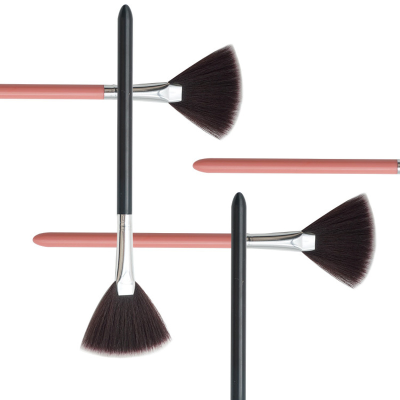 Brosse de maquillage en forme  - Beauty Makeup Outlet avis et prix
